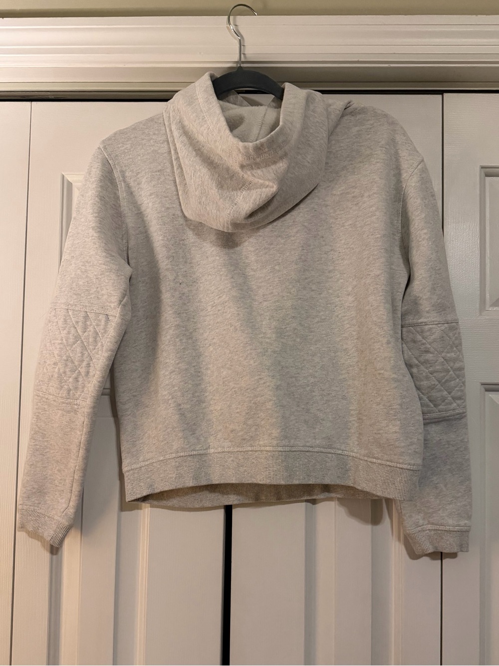Sweater Subcategory Identification - Picture 2 of 4